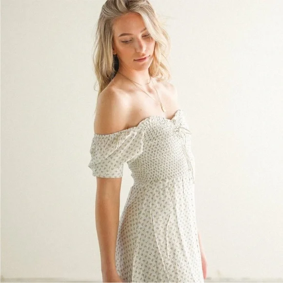 NWOT FAITHFULL THE BRAND Dulcia Smocked Bodice Mini Dress Size 4 - Picture 4 of 16